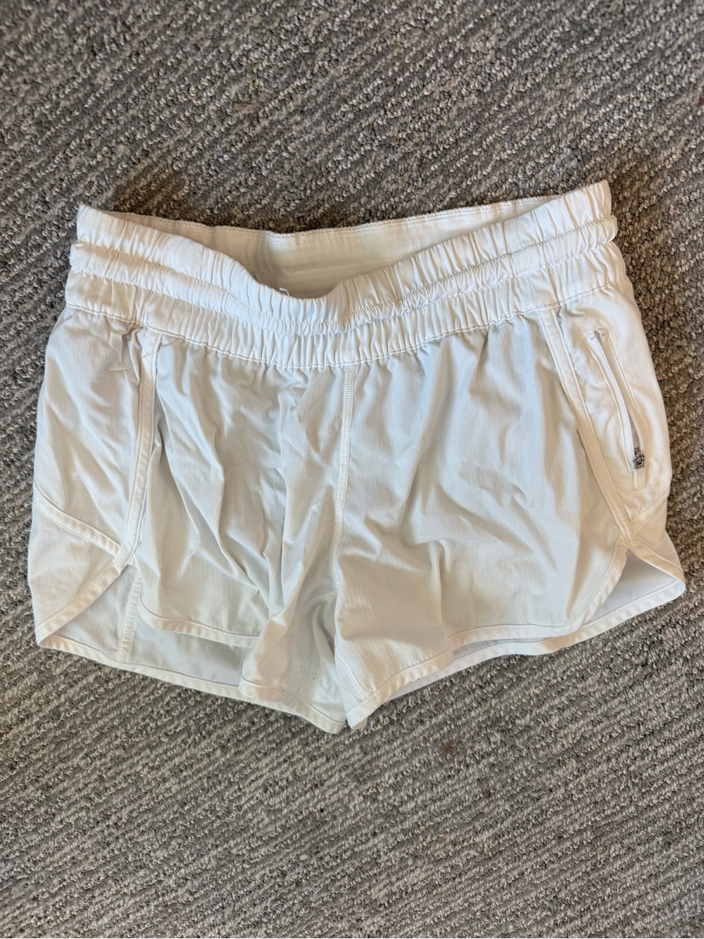 Lululemon White Athletic Running Shorts Size 6 Built-In Liner Zip Pocket